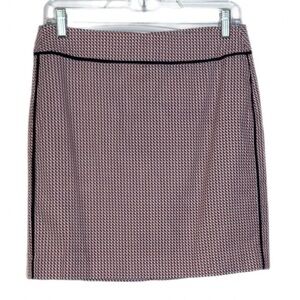 Ann Taylor Mini Skirt Black Trim Size 4 Petite Preowned excellent condition